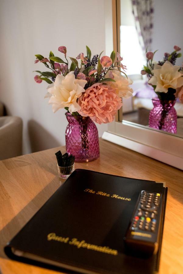 The Ritz House 3*